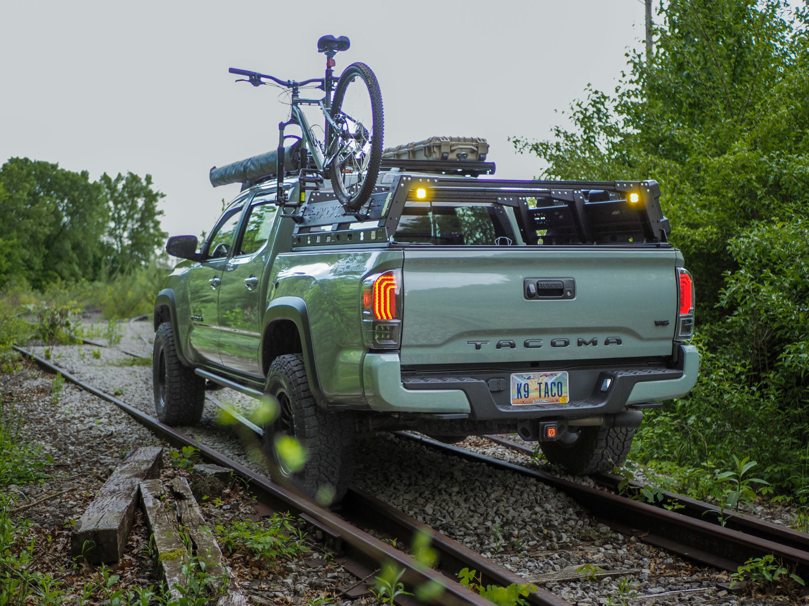 12 Inch High Aluminum VRS Tonneau Compatible Bed Rack, for Covers with Integrated Tracks