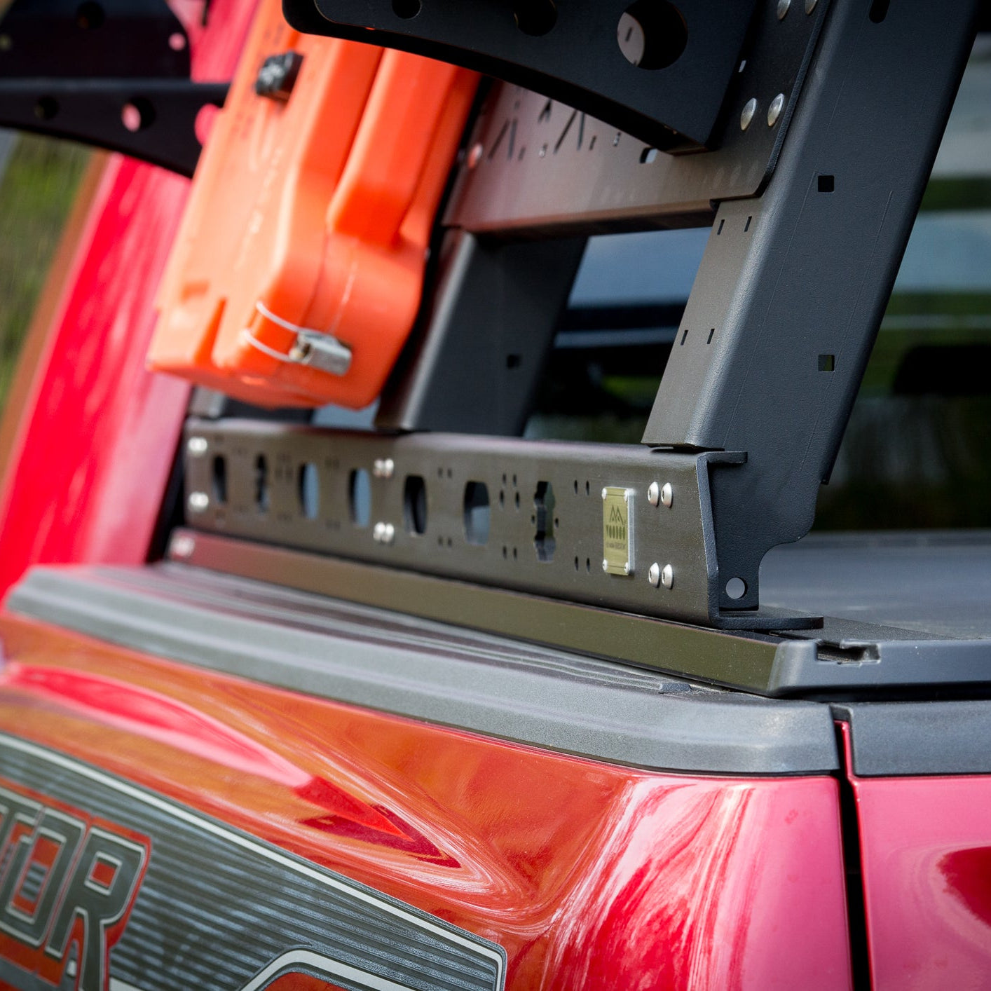 Aluminum VRS Tonneau Compatible Bed Rack, for Covers with Integrated Tracks, Cab Height