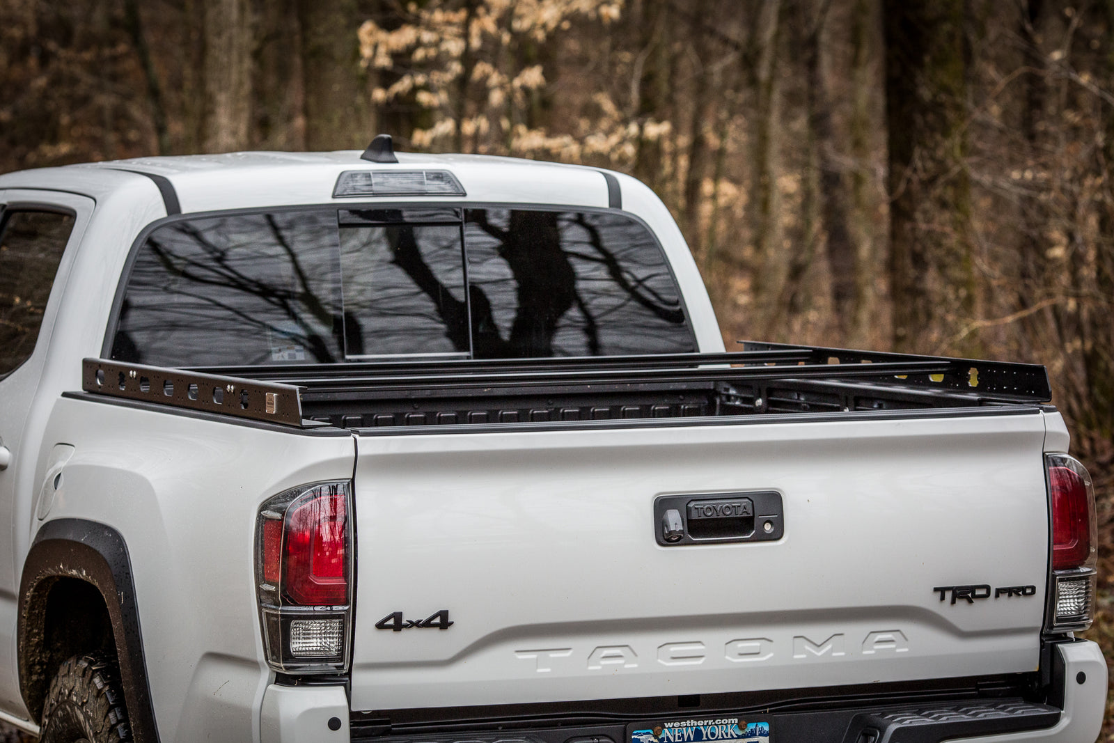 Aluminum VRS Tonneau Compatible Bed Crossbar System