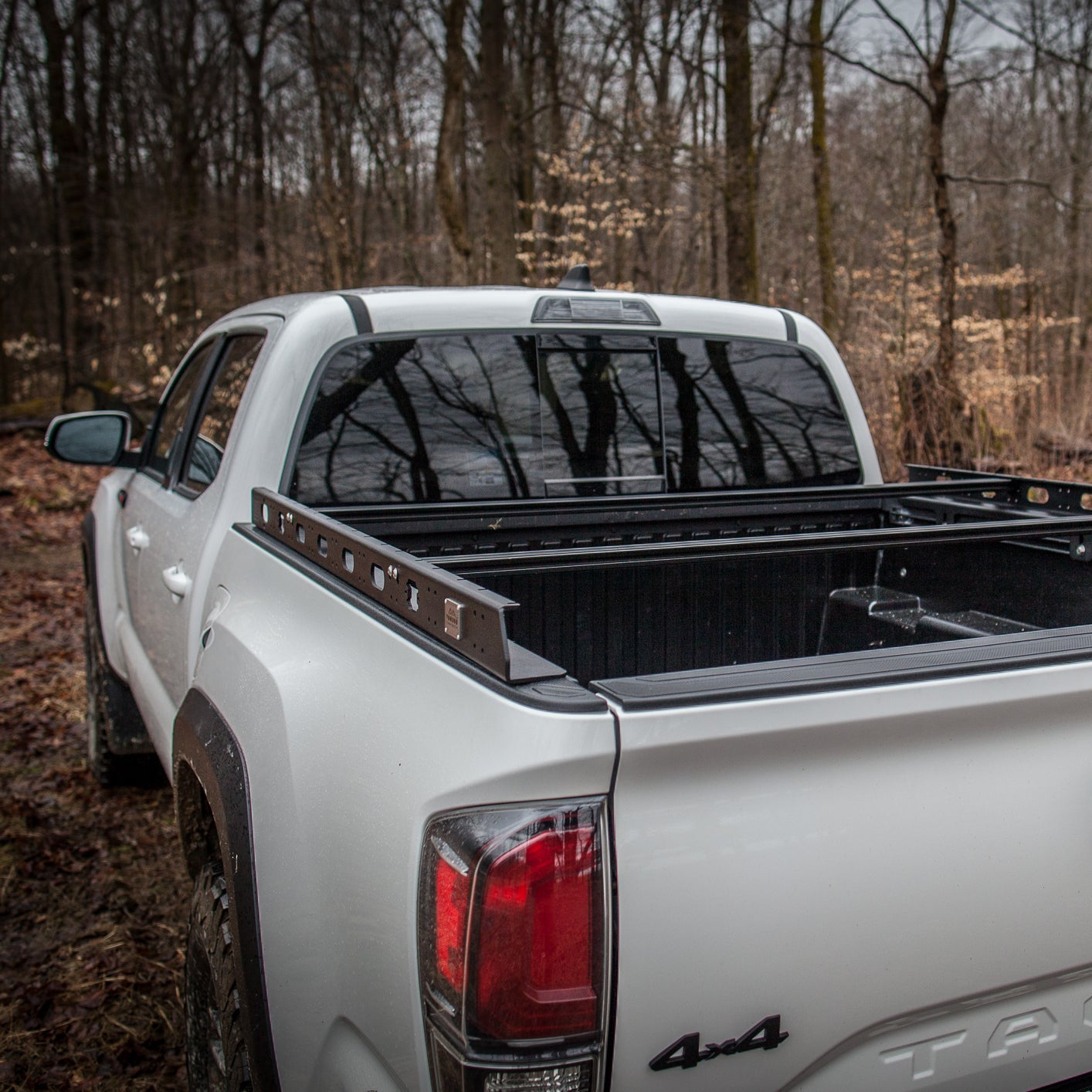 Steel VRS Tonneau Compatible Bed Crossbar System